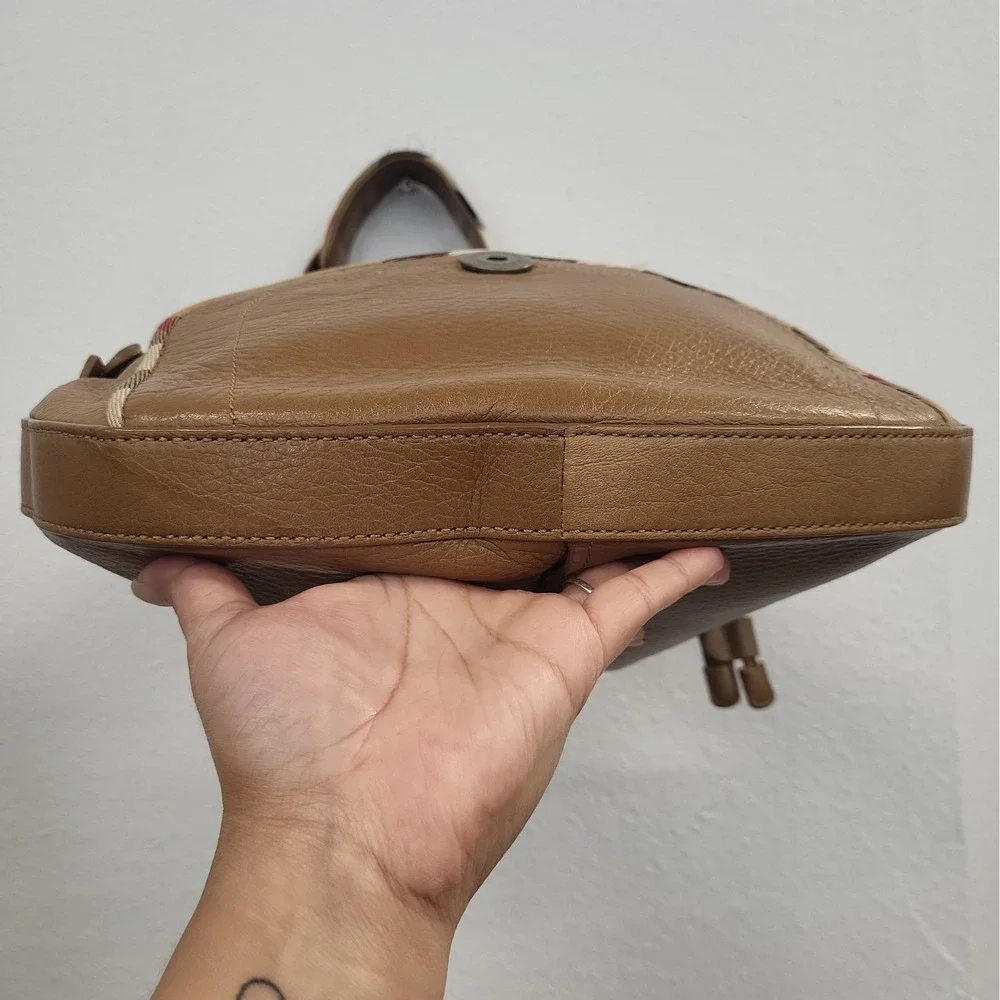 Burberry Murphy Leather Hobo Bag, Brown